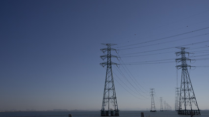 전기공급용 철탑