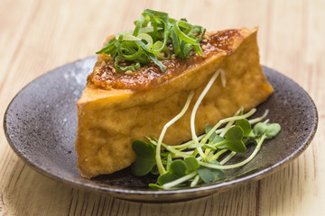 厚揚げの胡麻だれ焼き