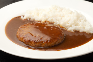 ハンバーグカレー