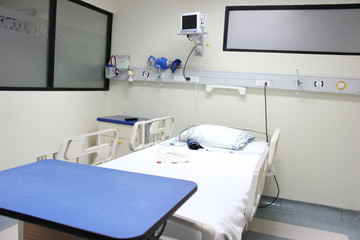 hospital uci room