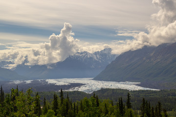 Obraz premium Matanuska glacier at Anchorage Alaska, view from highway 