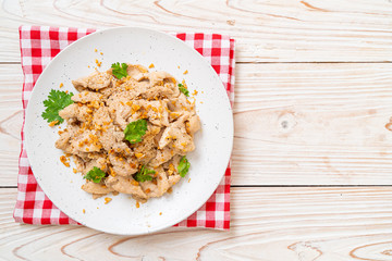 stir-fried chicken with garlic