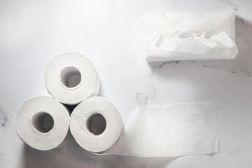 トイレットペーパー、トイレ、紙、日用品、ティッシュ