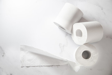 トイレットペーパー、トイレ、紙、日用品、ティッシュ