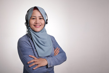 Muslim Lady Call Center Operator