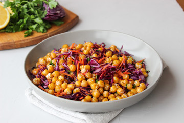 Vegetable salad with chickpeas