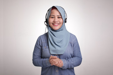 Muslim Lady Call Center Operator