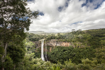 Fototapeta na wymiar Mauritius, a splendid waterfall in the forest