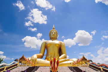 Fototapeta premium Ancient Lord Buddha Statue Wat Muang in Angthong province; Thailand