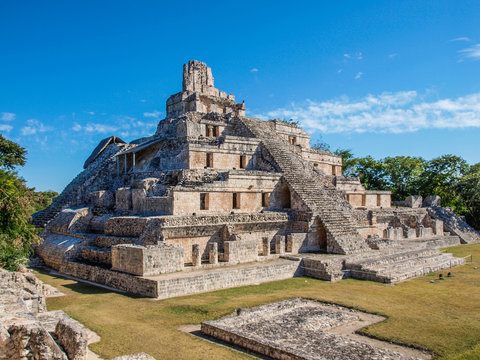 Temple "Edificio de los cinco pisos" at the ancient mayan city Edzn&aacute; with blue sky