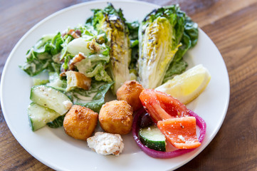 色とりどりの野菜料理