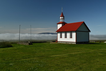 Fototapeta na wymiar church in the mountains in Iceland