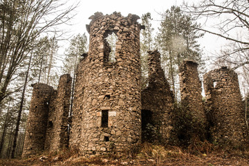 abandoned castle in the Aspromonte national park