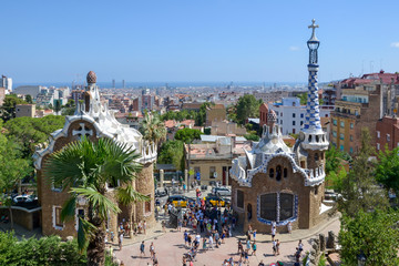 Fototapeta premium Park Güell vom Architekten Antonio Gaudi in Barcelona
