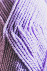 Macro sur les fils d'une pelote de laine