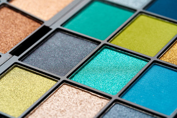 Make up colorful eyeshadow palettes
