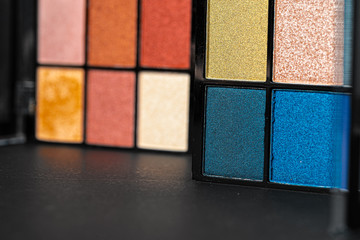 Make up colorful eyeshadow palettes