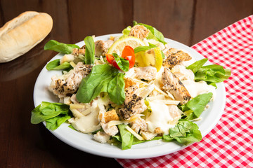ensalada  de pollo