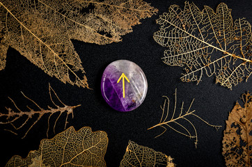 Tiwaz rune, prediction of the day