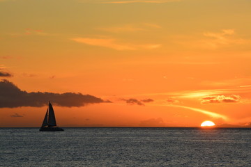 Fototapeta premium Sailing Sunset