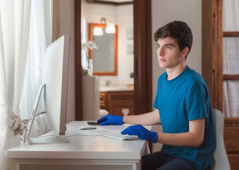 Fototapeta premium Studied by online in quarantine