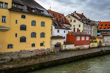 Fototapeta na wymiar View of the historic center of Regensburg from the Old Stone Bridge