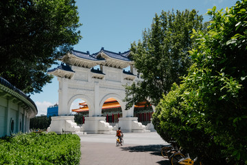 Obraz premium bicycle liberty square in taipei taiwan