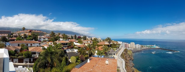 Obraz premium View over Puerto de la cruz