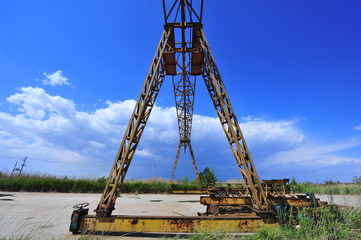 Cement mixing silo