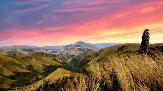 Volc&aacute;n Imbabura en los andes del Ecuador