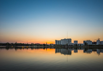 Fototapeta premium Sunset with lake in Public Park landscape
