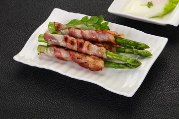 Asparagus with bacon
