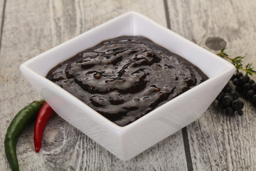 Black pepper sauce for meat