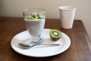 pudding de chia au kiwi