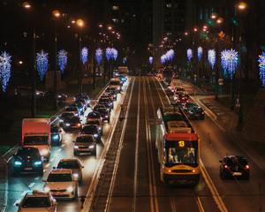 Fototapeta na wymiar evening traffic in the big city
