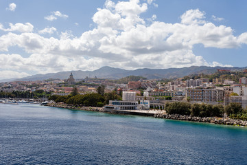 Obraz premium Messina, Sicily, Italy - view from the ferry