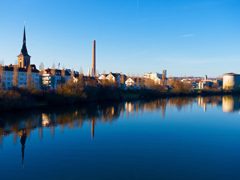 Mainufer bei Frankfurt Fechenheim