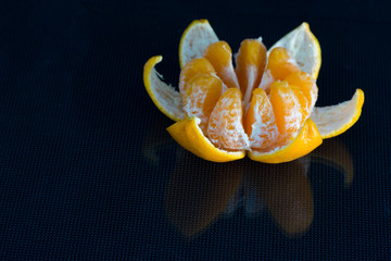 mandarino sul  tavolo