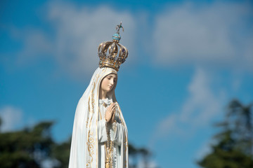 Statue of Our Lady of Fatima, in Fatima, Portugal - obrazy, fototapety, plakaty