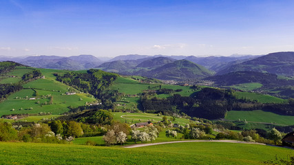 Fototapeta na wymiar Panorama Alpenvorland im Mostviertel vom Sonntagberg Niederösterreich