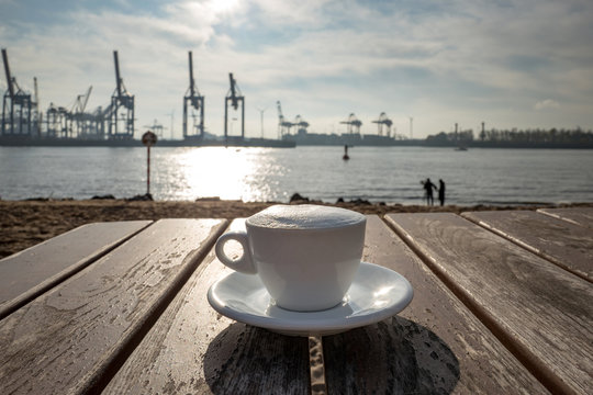 Kaffee am Elbstrand