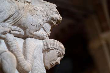 Obraz premium Sarcophagus in Sant Ambrogio church , Milan