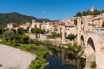 Naklejka na ściany i meble Beautiful medieval town of Besalú located near the city of Gerona. (Spain)