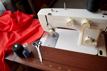 old sewing machine with scissors