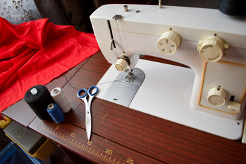 sewing machine with threads