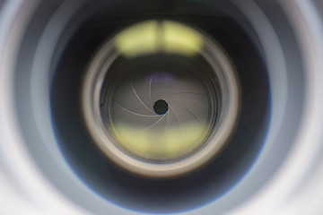 El misterio de la fotografía tras la visión directa en un diafragma, los detalles de un sistema...
