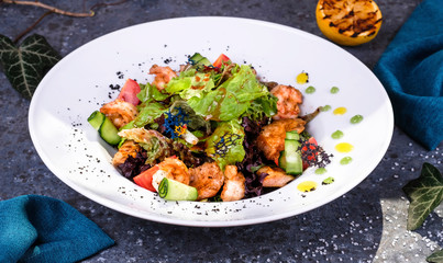 grilled chicken breast with vegetables