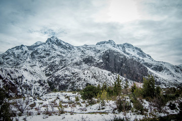 Parque nacional laguna del laja en invierno