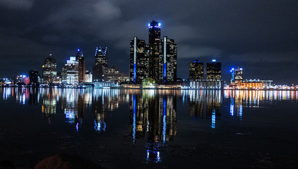 Fototapeta na wymiar Night View with Clouds - Detroit Skyline