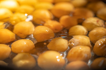 plum water splash